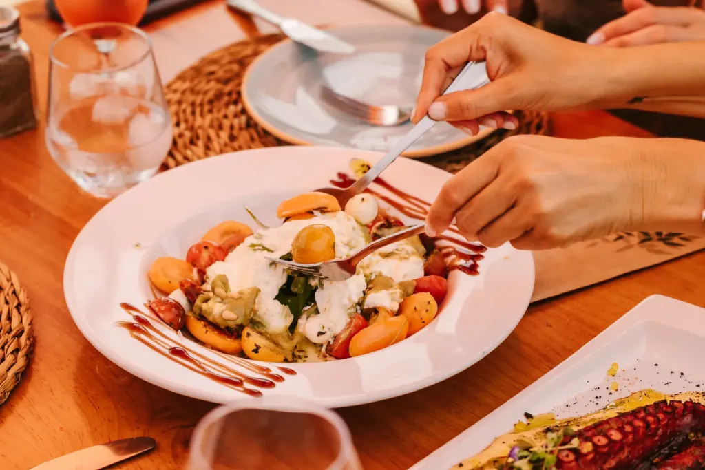 Sharing plates for groups at the restaurant in Marbella