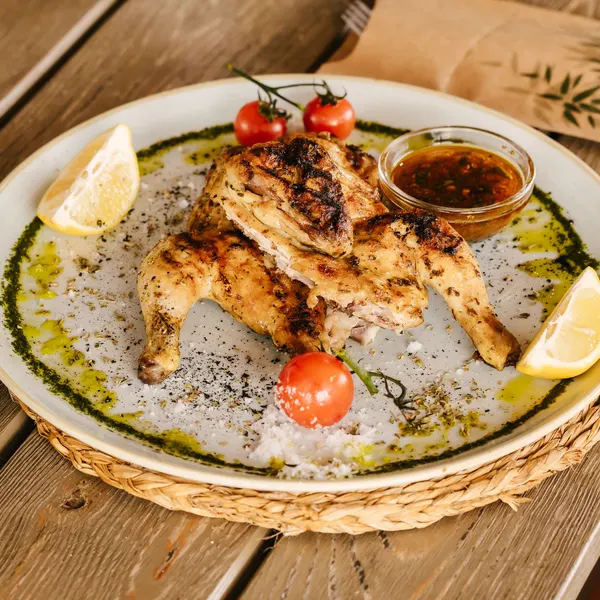 Pollo picantón a la parrilla en Marbella