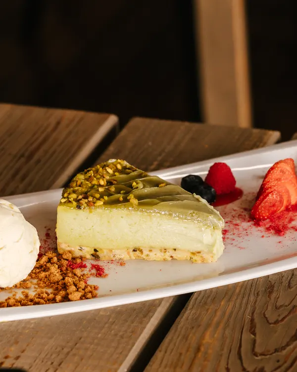 Tarta de queso con pistacho en Marbella